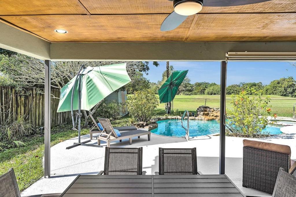 Pool Heat I Firepit And Bbq I 75"Tv I Foosball I 581Mbps Cooper City Exterior foto